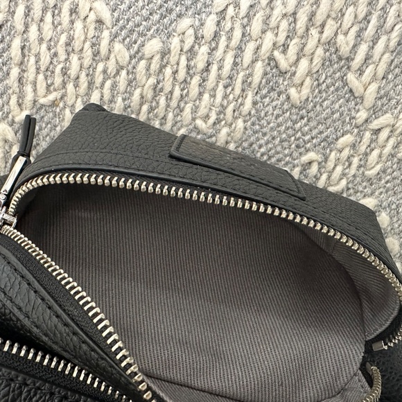 Marc Jacob’s Leather Belt bag - Picture 3 of 6